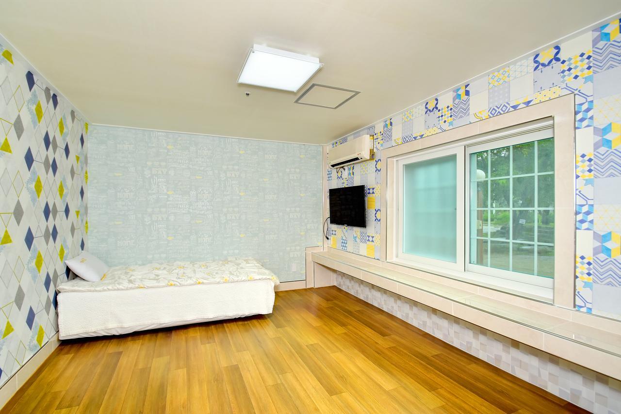 Sungbo Youth Hostel Mungyeong Exterior foto