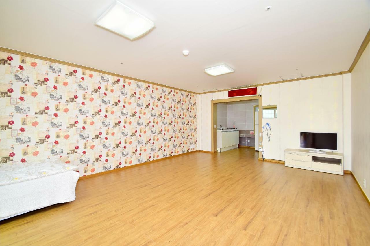 Sungbo Youth Hostel Mungyeong Exterior foto